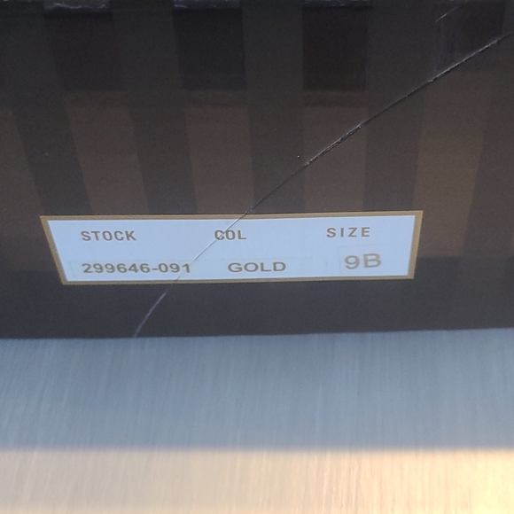 Victoria's secret 👠 - Picture 5 of 7